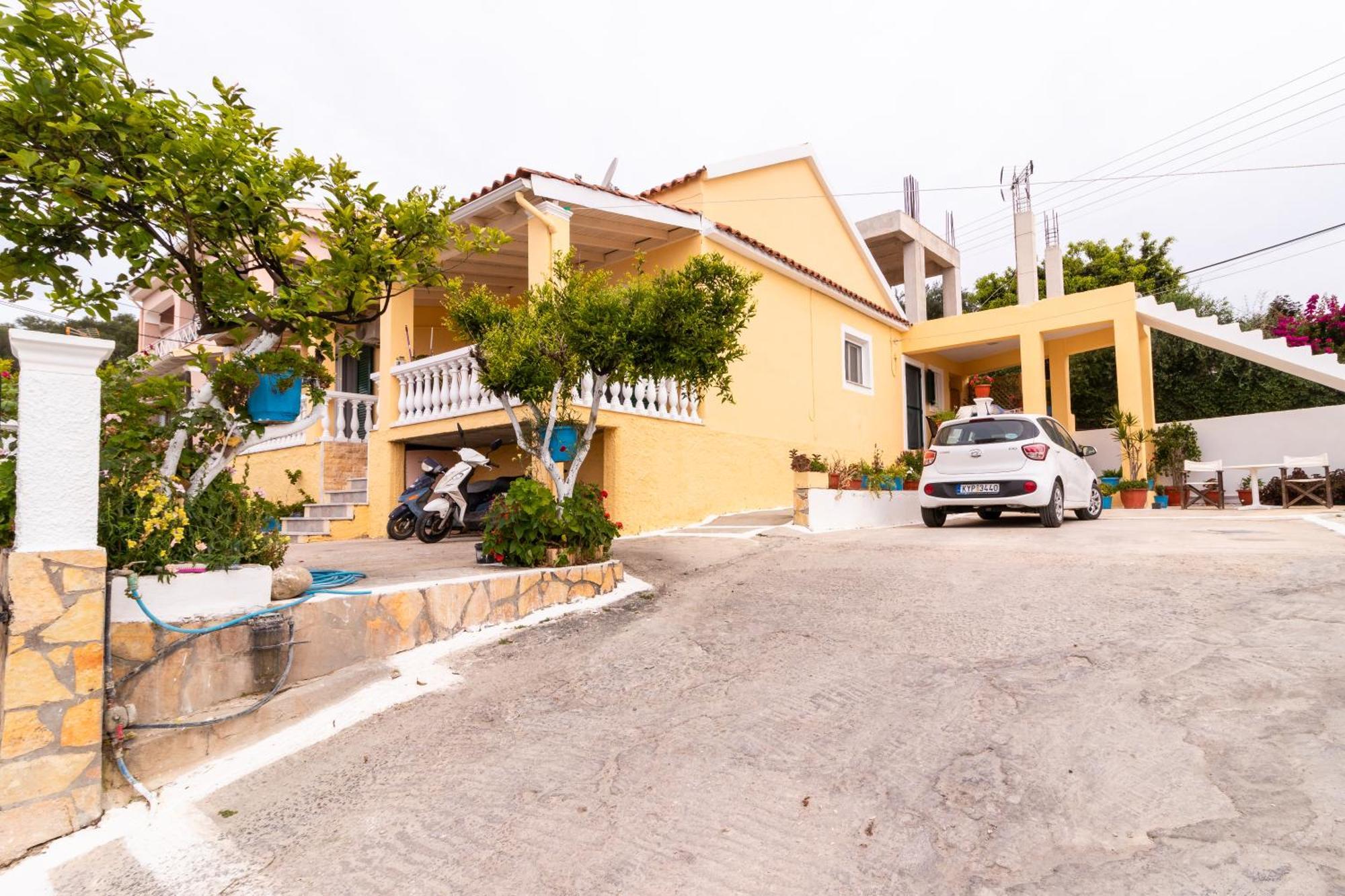 Dimitris House Petriti Apartment Exterior photo